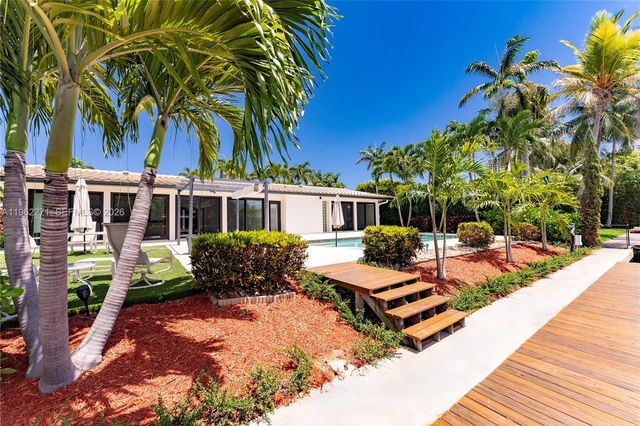 636 Hibiscus Dr 0, Hallandale Beach, FL 33009