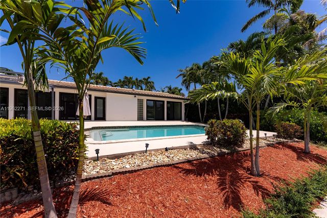 636 Hibiscus Dr 0, Hallandale Beach, FL 33009