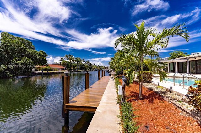 636 Hibiscus Dr 0, Hallandale Beach, FL 33009