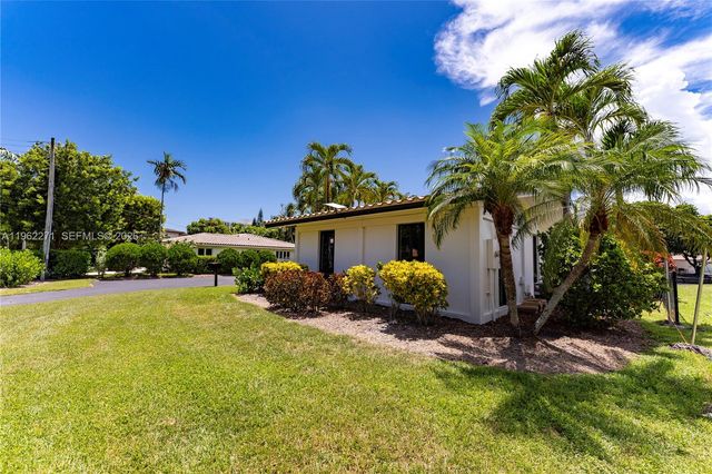 636 Hibiscus Dr 0, Hallandale Beach, FL 33009