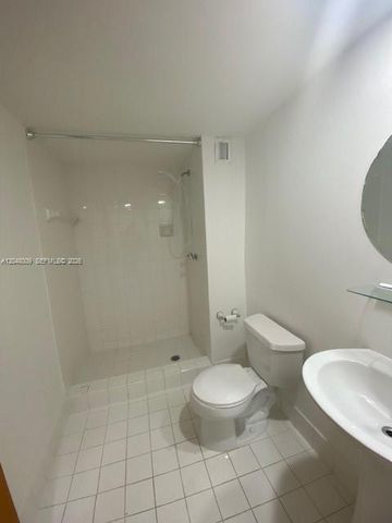 18061 Biscayne Boulevard PH02, Aventura, FL 33160