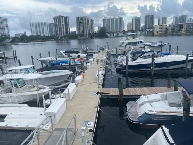 18061 Biscayne Boulevard PH02, Aventura, FL 33160