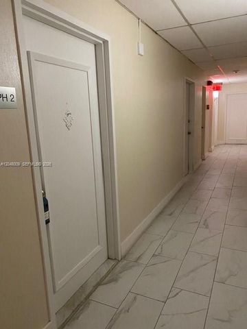 18061 Biscayne Boulevard PH02, Aventura, FL 33160