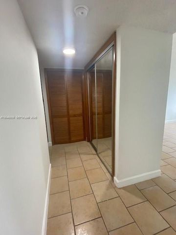 18061 Biscayne Boulevard PH02, Aventura, FL 33160
