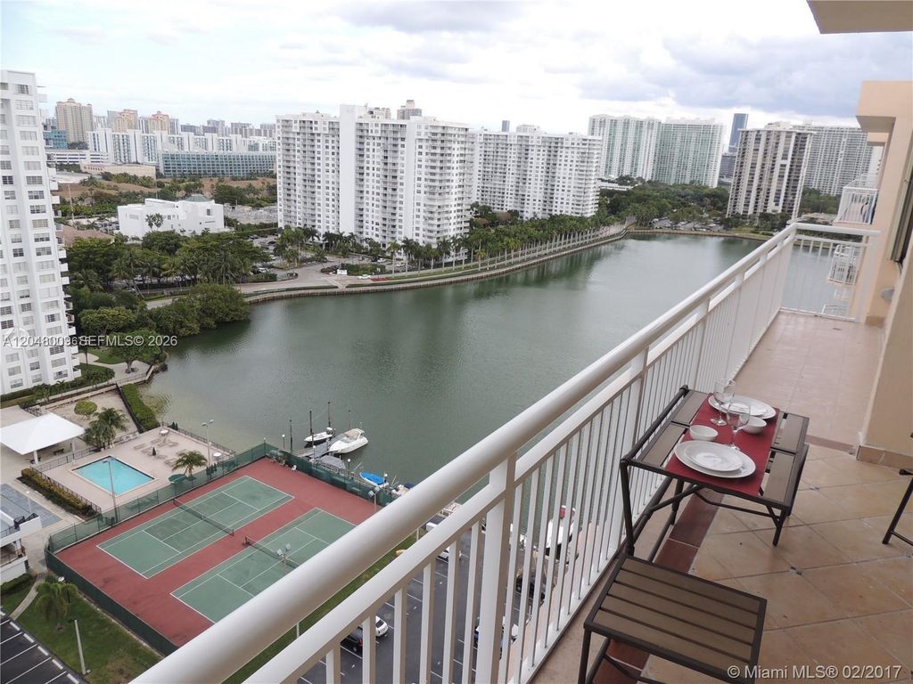 18061 Biscayne Boulevard PH02, Aventura, FL 33160