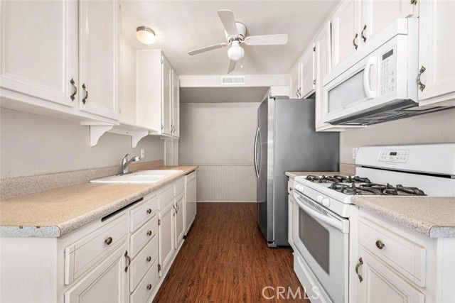 22994 Via Pimiento B3, Mission Viejo, CA 92691