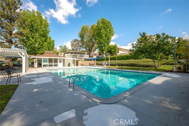 22994 Via Pimiento B3, Mission Viejo, CA 92691