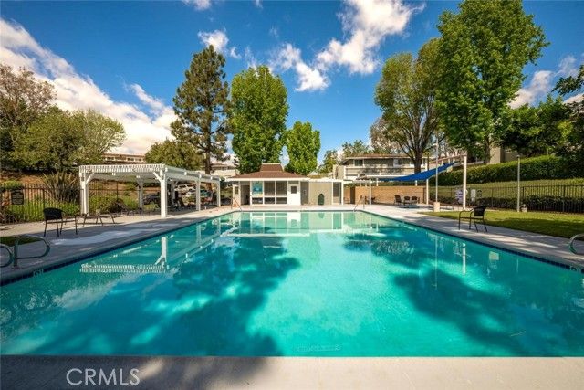 22994 Via Pimiento B3, Mission Viejo, CA 92691