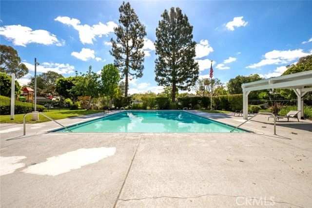 22994 Via Pimiento B3, Mission Viejo, CA 92691