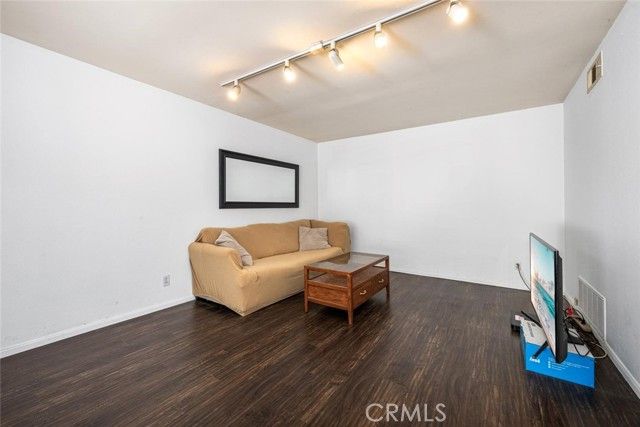 22994 Via Pimiento B3, Mission Viejo, CA 92691