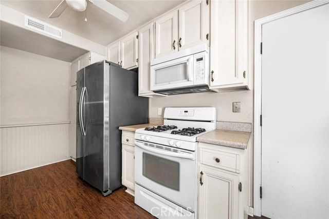 22994 Via Pimiento B3, Mission Viejo, CA 92691