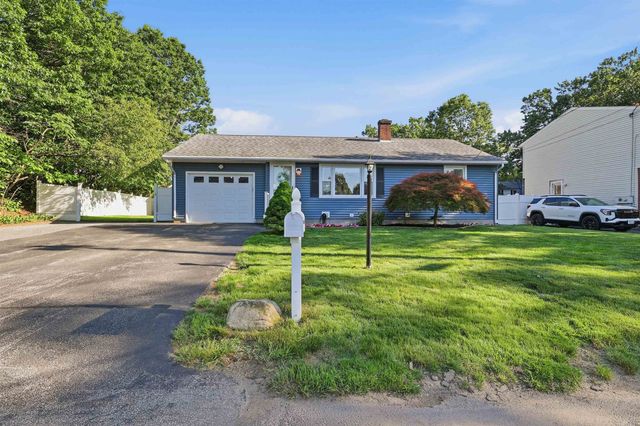 37 W Glenwood Street, Nashua, NH 03060