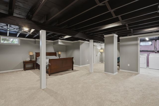 37 W Glenwood Street, Nashua, NH 03060