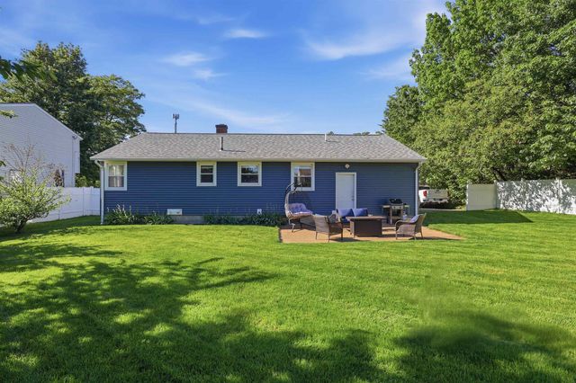 37 W Glenwood Street, Nashua, NH 03060