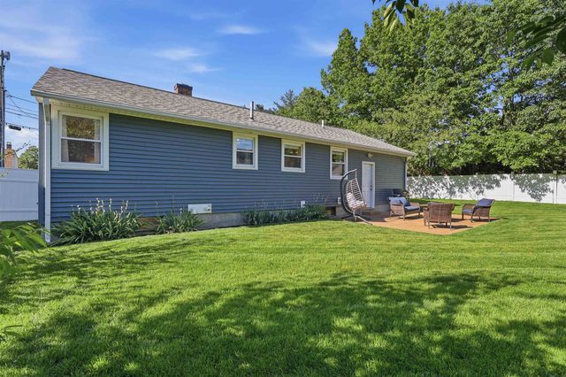 37 W Glenwood Street, Nashua, NH 03060