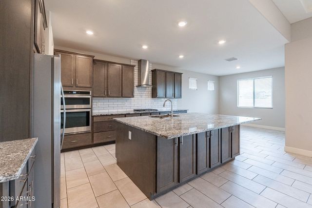 18378 W BROOKWOOD Drive, Goodyear, AZ 85338