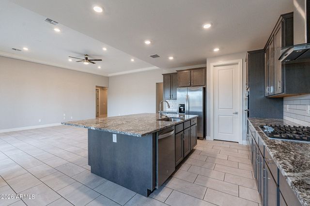 18378 W BROOKWOOD Drive, Goodyear, AZ 85338