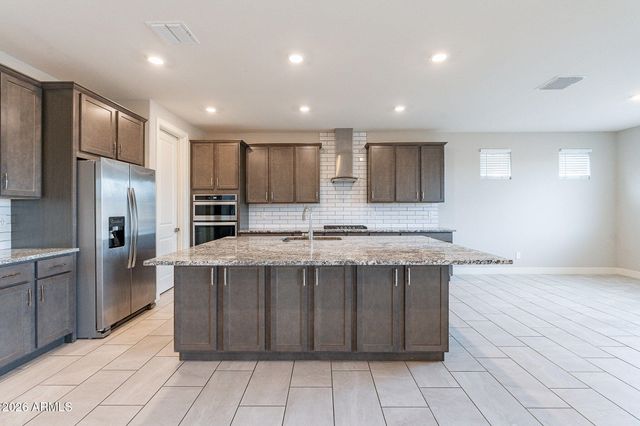 18378 W BROOKWOOD Drive, Goodyear, AZ 85338