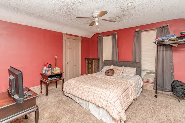 515 N Broadway Street, Joliet, IL 60435