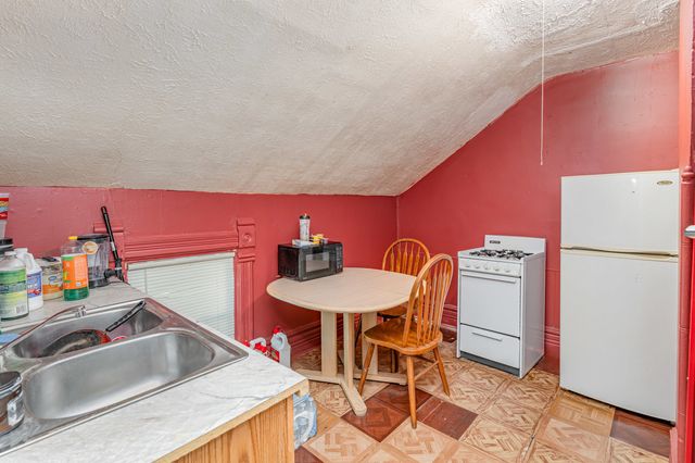 515 N Broadway Street, Joliet, IL 60435