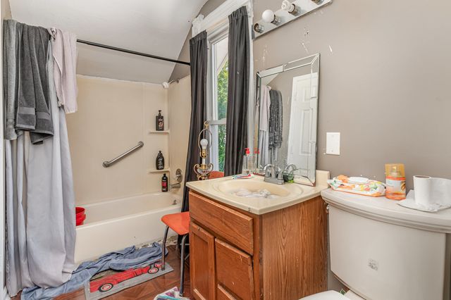 515 N Broadway Street, Joliet, IL 60435