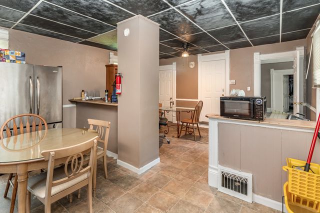 515 N Broadway Street, Joliet, IL 60435