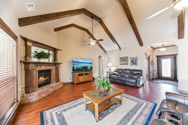 3398 E 426 Road, Oologah, OK 74053