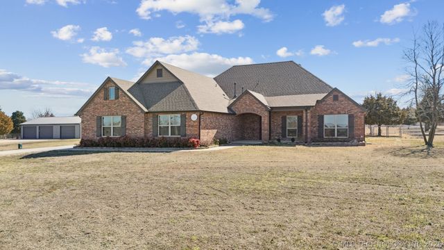 3398 E 426 Road, Oologah, OK 74053