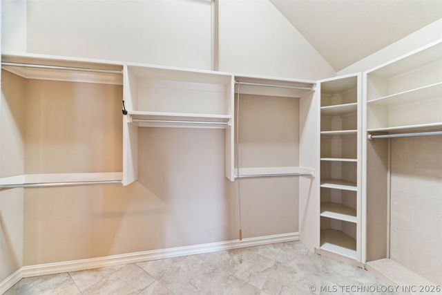 3398 E 426 Road, Oologah, OK 74053