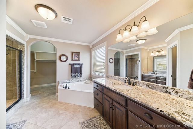 3398 E 426 Road, Oologah, OK 74053