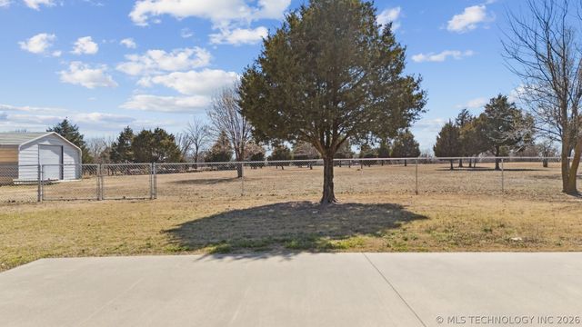 3398 E 426 Road, Oologah, OK 74053