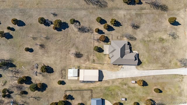 3398 E 426 Road, Oologah, OK 74053
