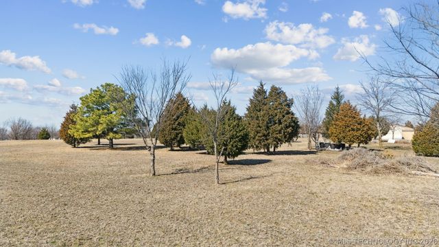 3398 E 426 Road, Oologah, OK 74053