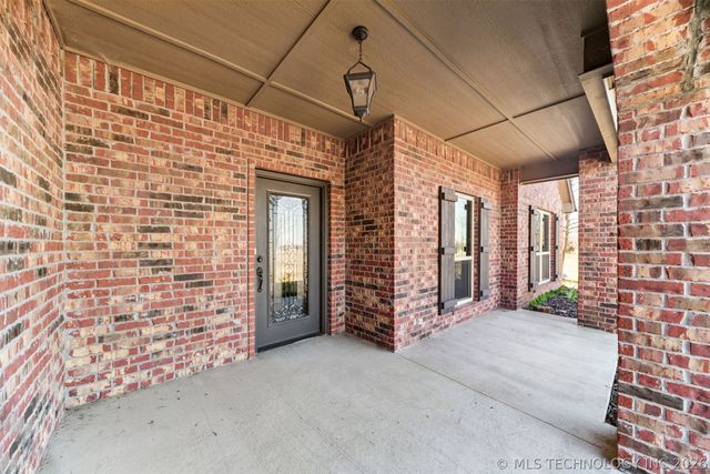 3398 E 426 Road, Oologah, OK 74053