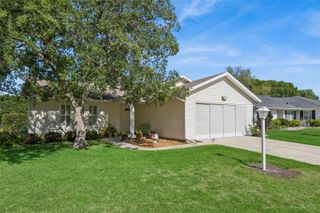 27110 RACQUET CIRCLE, Leesburg, FL 34748