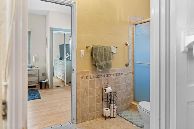 735 Colonial Road, West Palm Beach, FL 33405