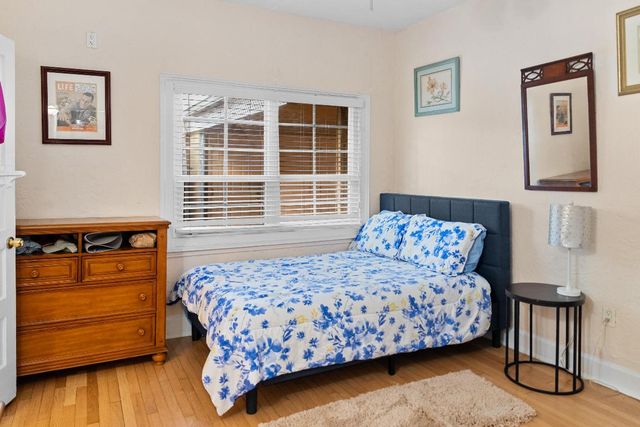 735 Colonial Road, West Palm Beach, FL 33405