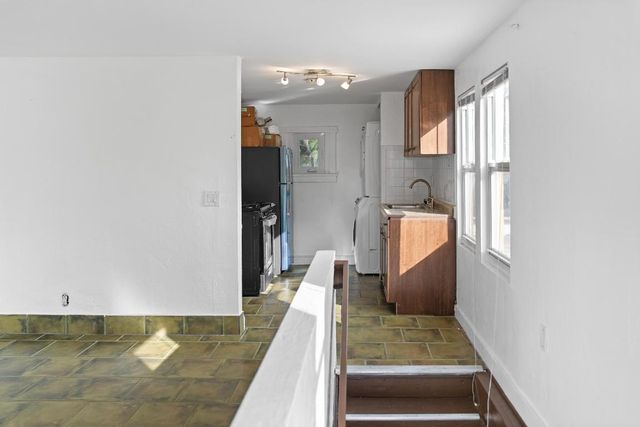 735 Colonial Road, West Palm Beach, FL 33405