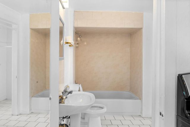 735 Colonial Road, West Palm Beach, FL 33405