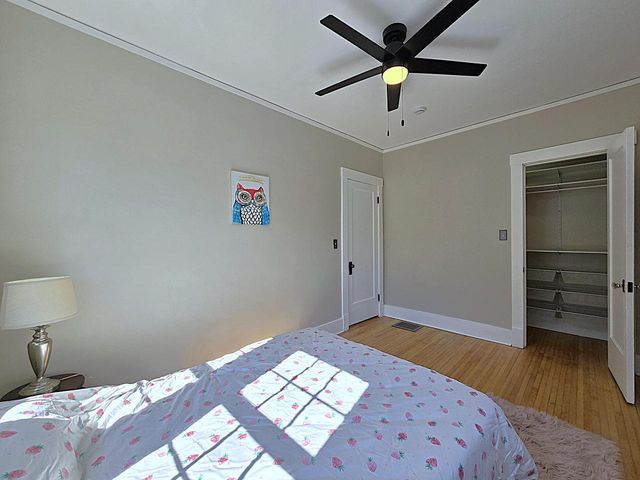 215 Randall PLACE, Elkhorn, WI 53121