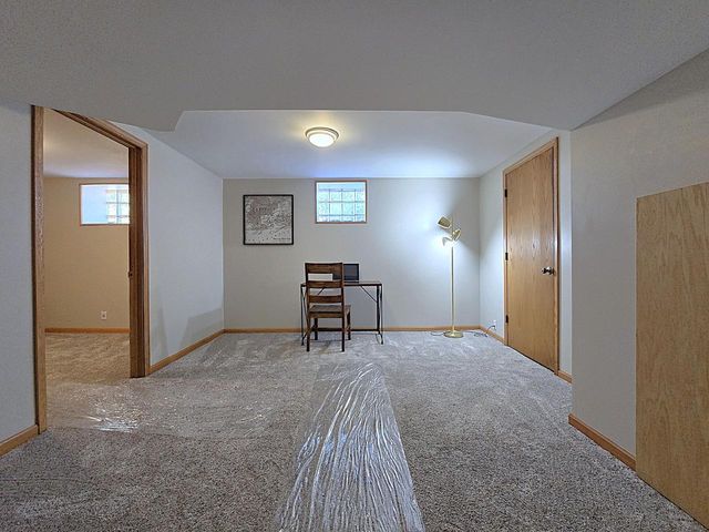 215 Randall PLACE, Elkhorn, WI 53121