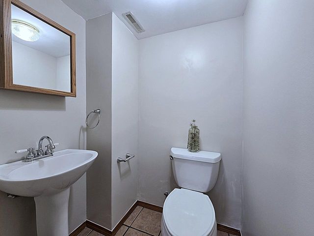 215 Randall PLACE, Elkhorn, WI 53121