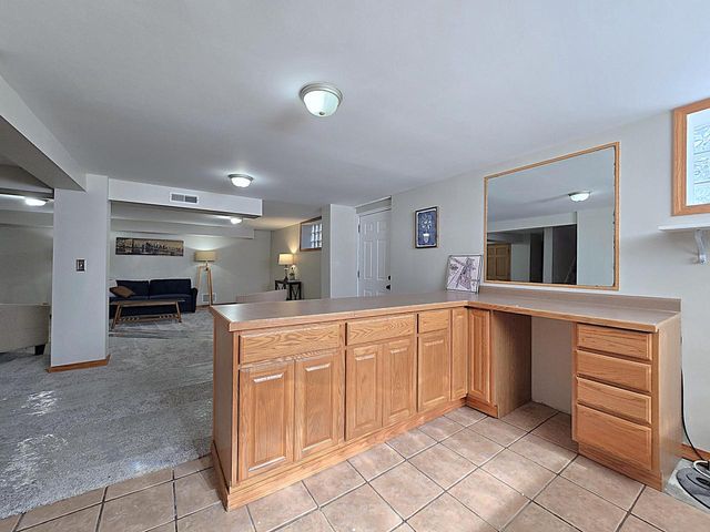 215 Randall PLACE, Elkhorn, WI 53121