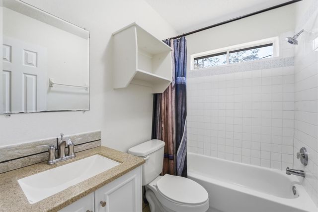 13392 Southshore Drive, Conroe, TX 77304