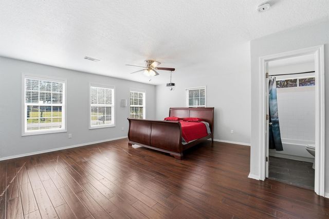 13392 Southshore Drive, Conroe, TX 77304