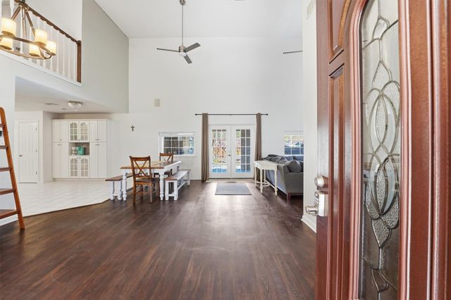 13392 Southshore Drive, Conroe, TX 77304