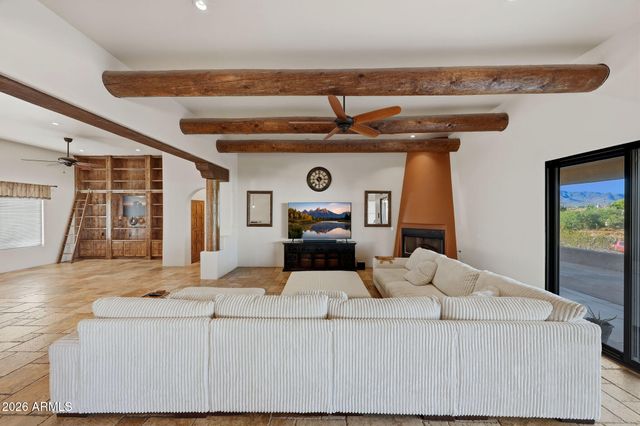 3211 W HORIZON Drive, Phoenix, AZ 85086