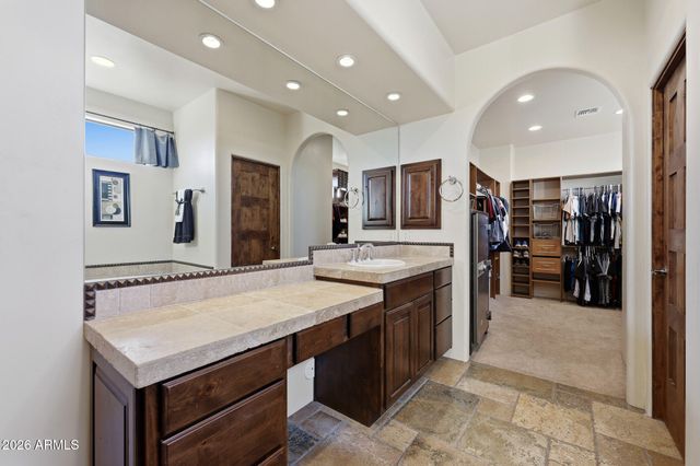 3211 W HORIZON Drive, Phoenix, AZ 85086