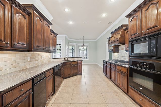 4379 Carriage Crossing Lane, Springdale, AR 72762
