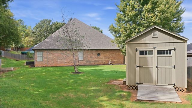 4379 Carriage Crossing Lane, Springdale, AR 72762